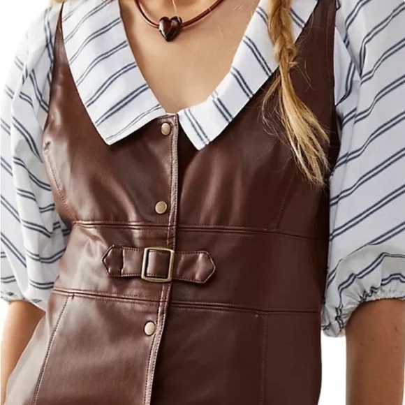 SOLD NWT Free People Elandra Mini Dress in Brown Vegan Leather Size 6
$168 Size: - Picture 2 of 5